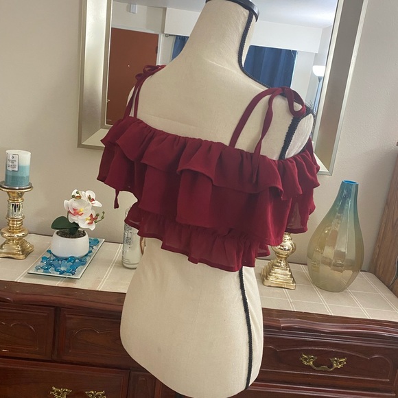 💕☀️Shein Red Tie Shoulder Frill Trim crop top💕☀️ - Picture 5 of 6